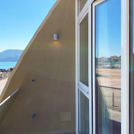 Fronte Mare - Argonautivacanze *