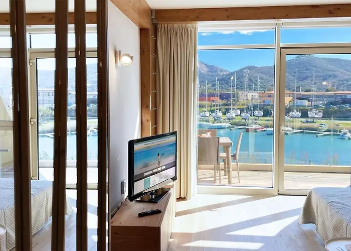 Fronte Mare - Argonautivacanze * Портоферрайо