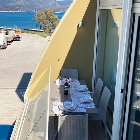 Fronte Mare - Argonautivacanze Apartmán *